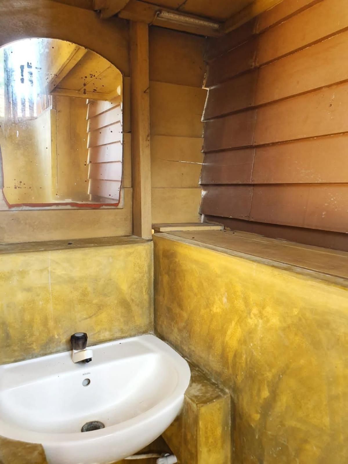 Light House Beach Hut Komari Buitenkant foto