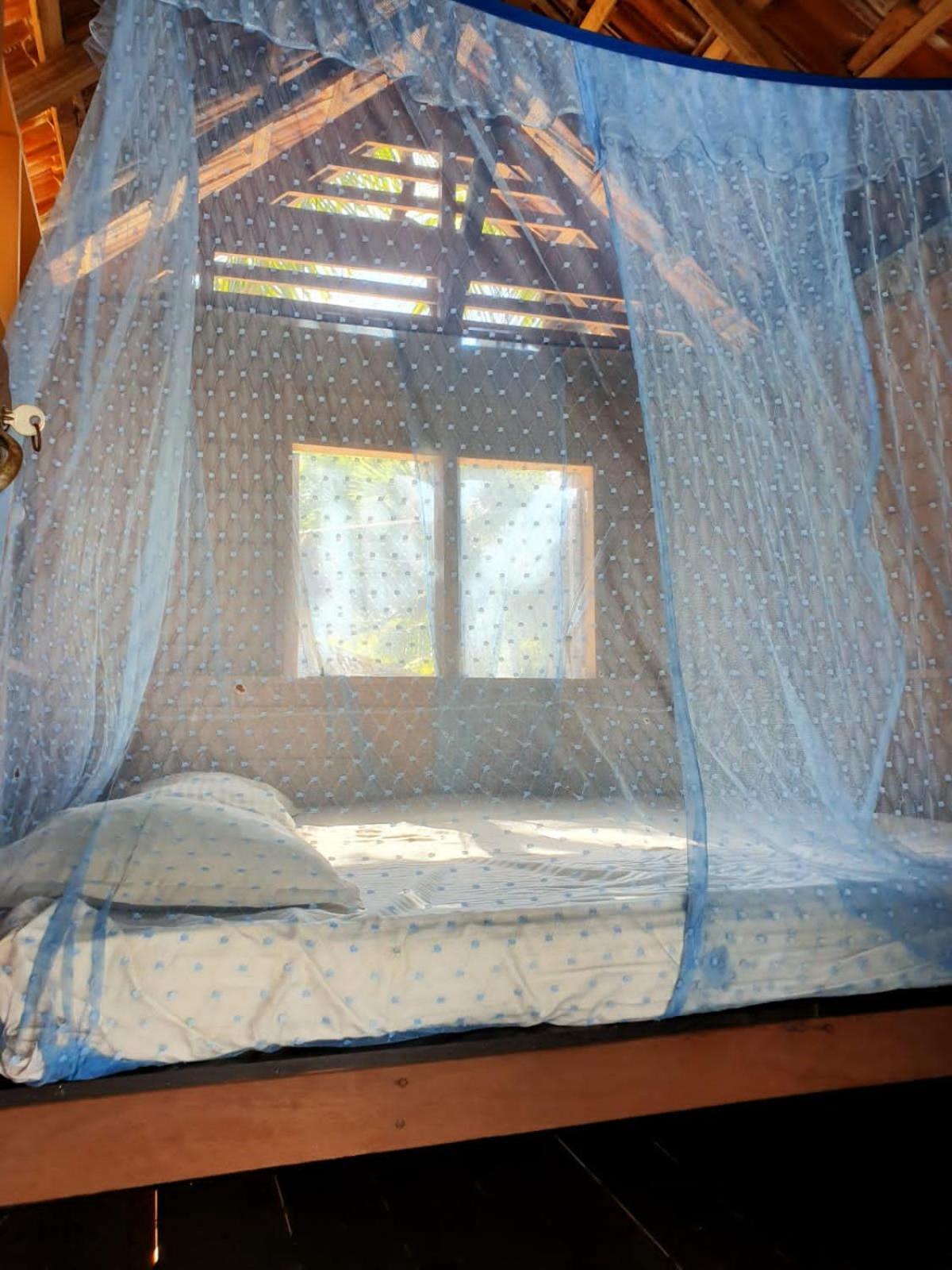 Light House Beach Hut Komari Buitenkant foto